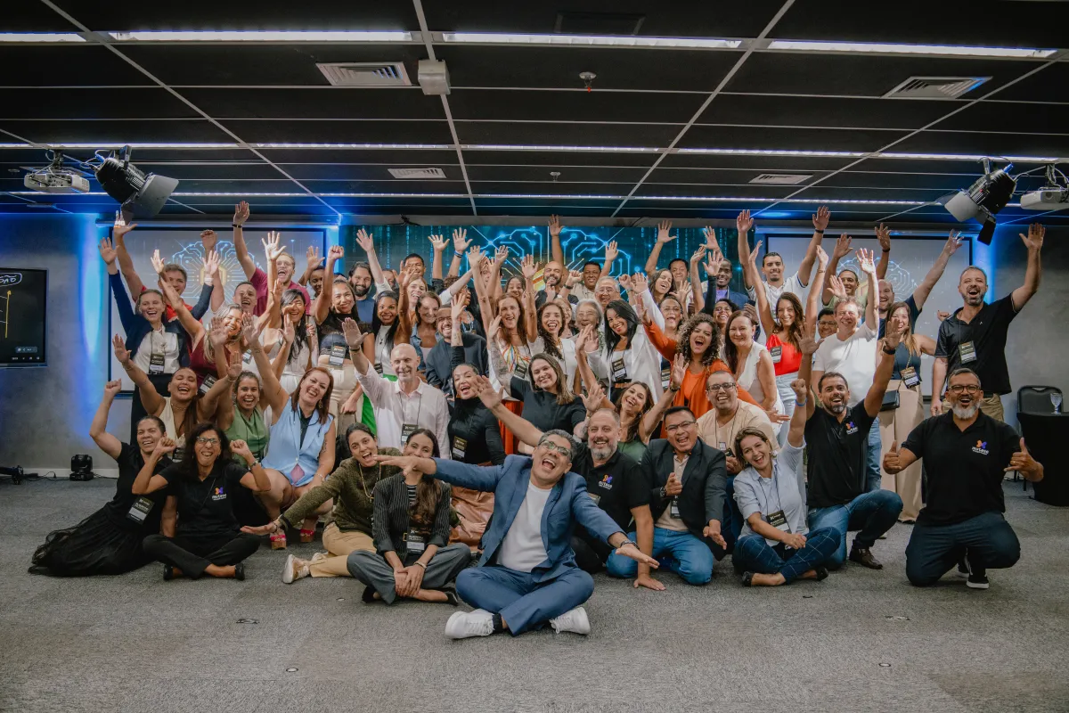 Turma do Algoritmo Milionario reunida ao final do evento